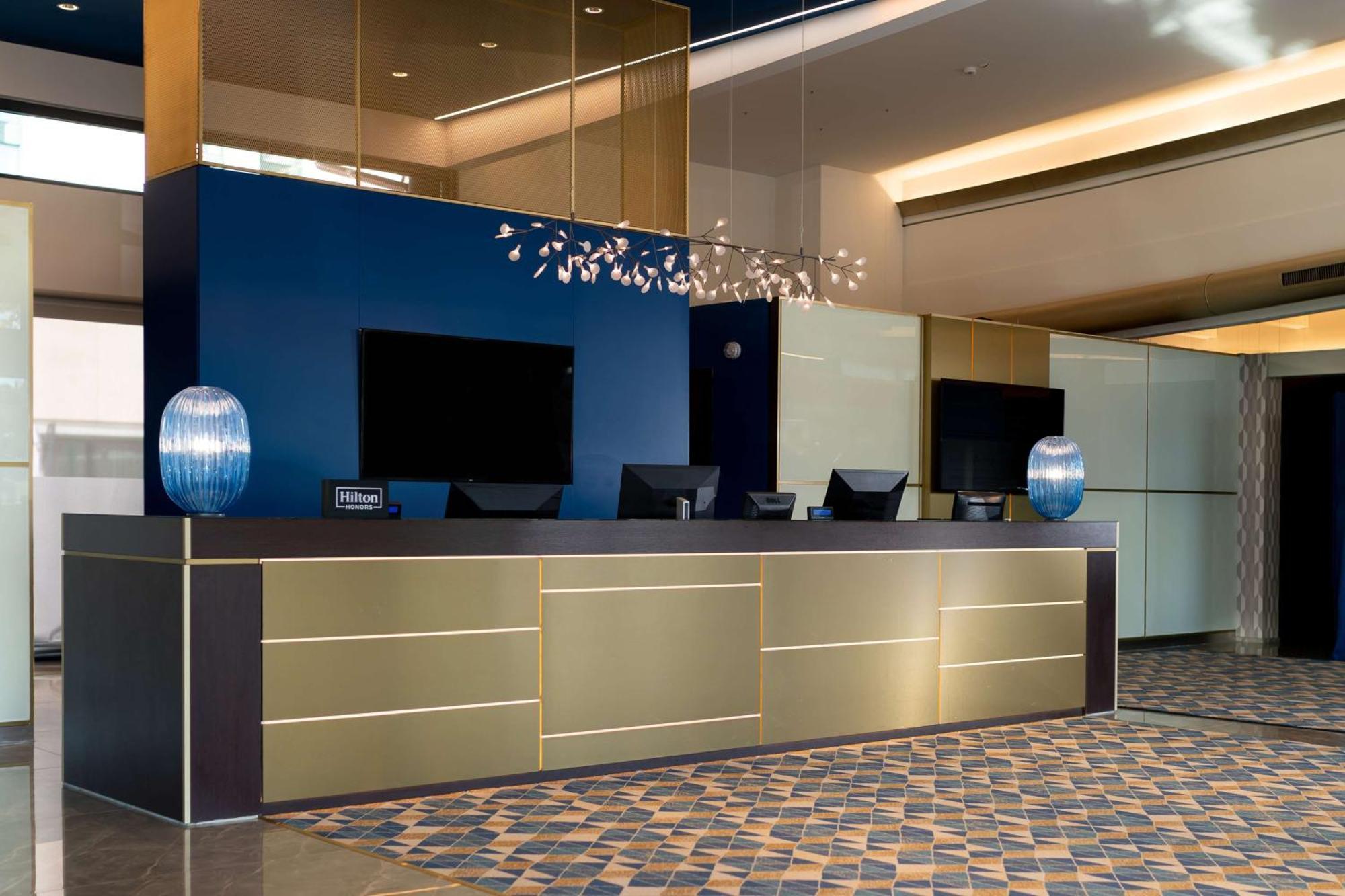 فندق Doubletree By Hilton Milan Malpensa سولْبياتي أولونا المظهر الخارجي الصورة